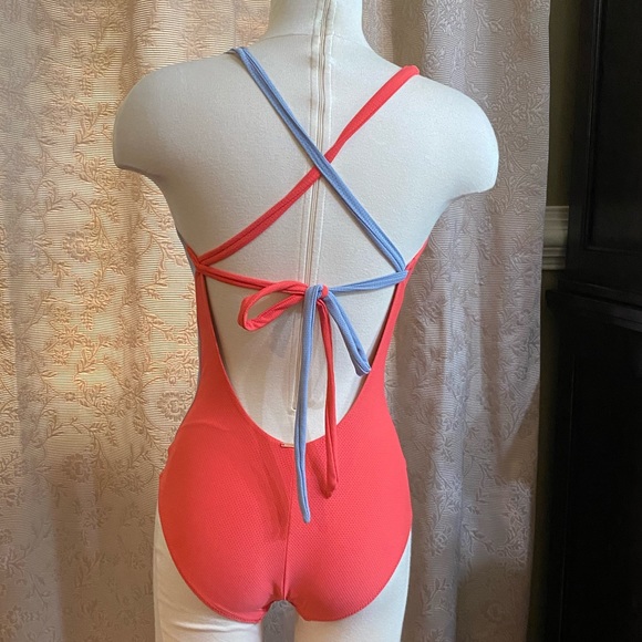 Bathing suit - Picture 2 of 2